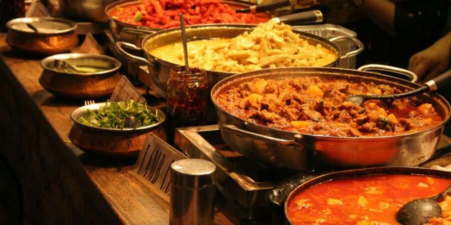 المحمدي واحد من اشهر مطاعم عائلية في مسقط وأفضل مطاعم مسقط